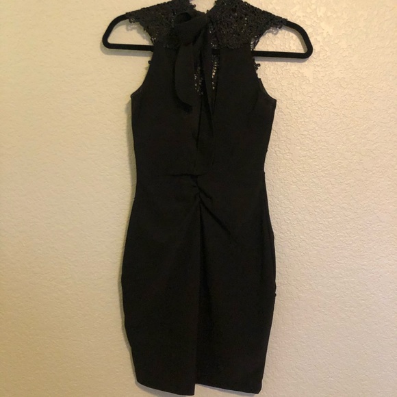 Black Formal Dress HOMECOMING - Picture 2 of 4